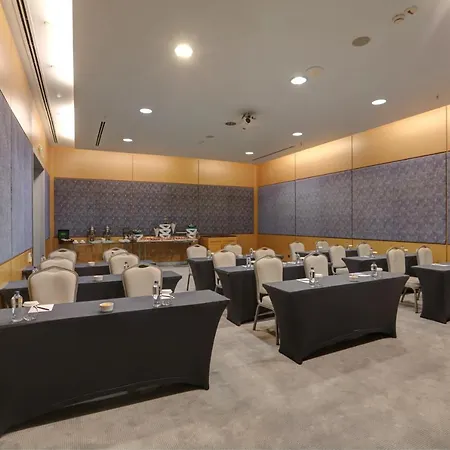 Hotel Divan 4*