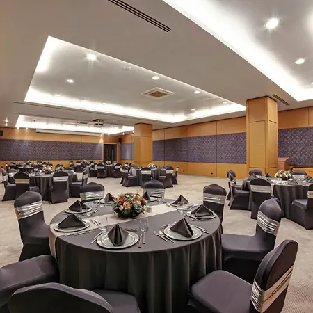 Divan 4*