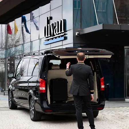 Hotel Divan 4*